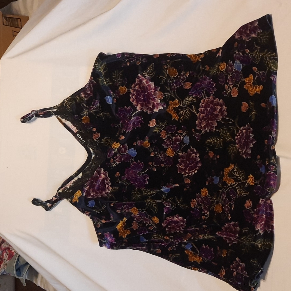 Torrid velvet-like cami, size 1, navy blue with floral design